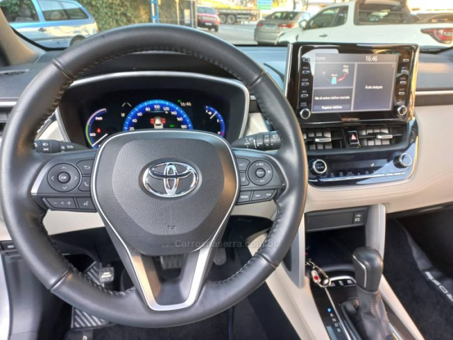 TOYOTA - COROLLA - 2022/2022 - Prata - R$ 149.990,00