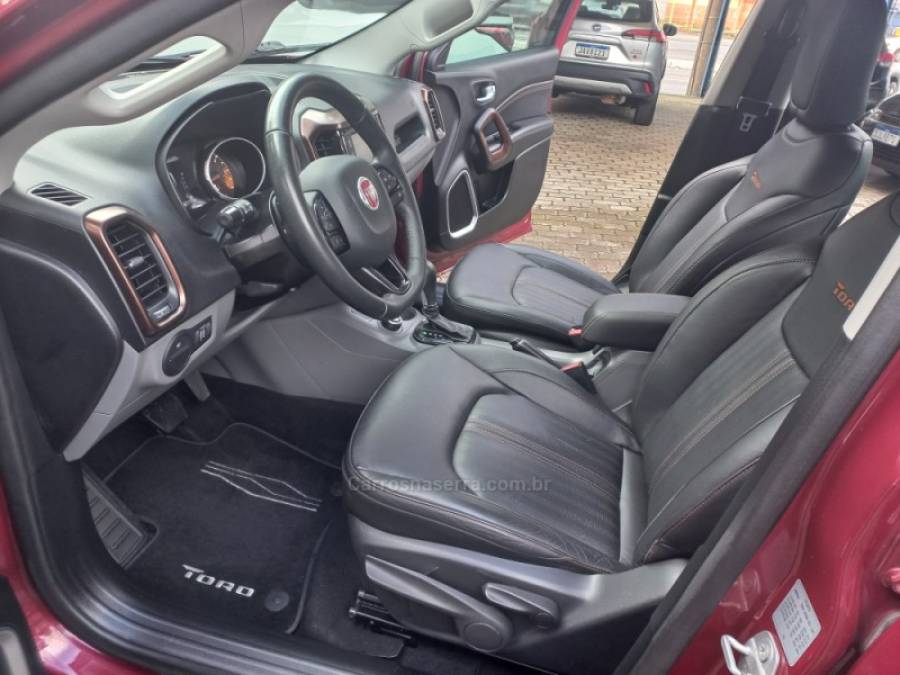 FIAT - TORO - 2018/2018 - Vermelha - R$ 103.990,00