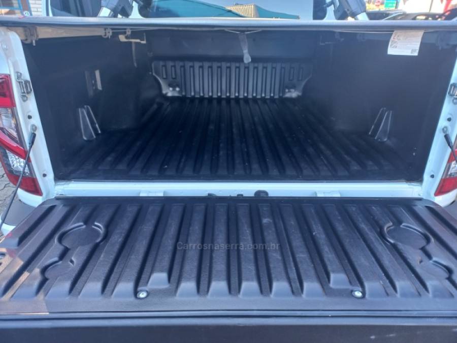 NISSAN - FRONTIER - 2023/2023 - Branca - R$ 219.990,00