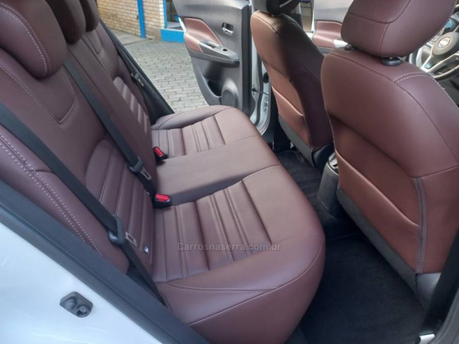 NISSAN - KICKS - 2022/2022 - Branca - R$ 104.990,00