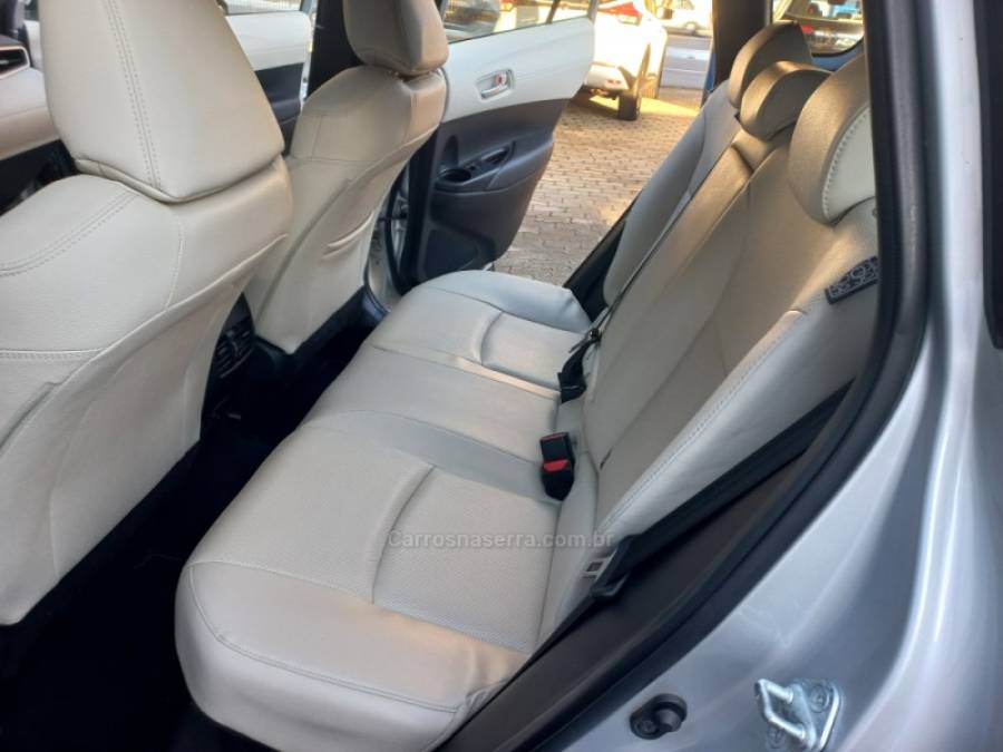 TOYOTA - COROLLA - 2022/2022 - Prata - R$ 149.990,00
