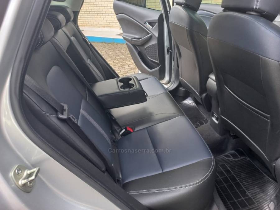CHEVROLET - TRACKER - 2021/2021 - Prata - R$ 108.990,00