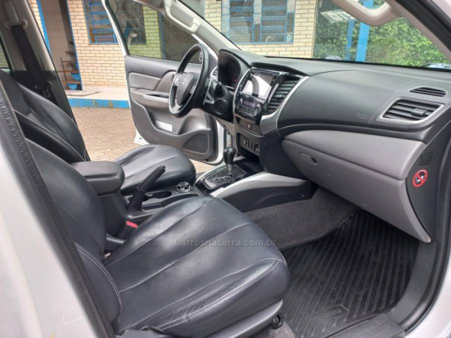 MITSUBISHI - L200 TRITON - 2018/2018 - Branca - R$ 145.000,00