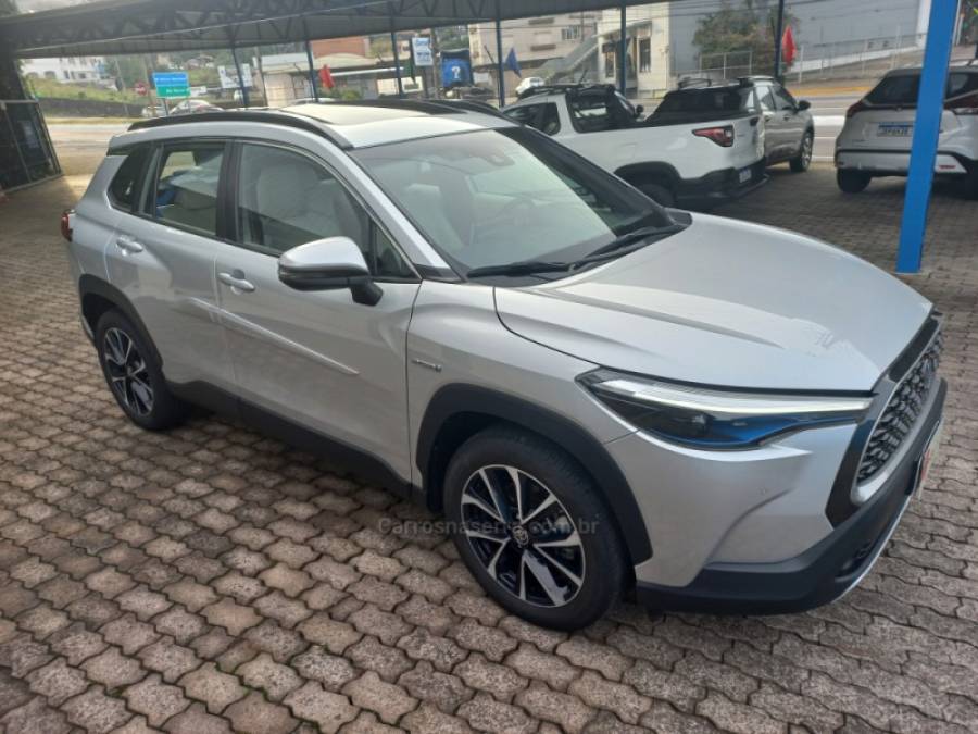 TOYOTA - COROLLA - 2022/2022 - Prata - R$ 150.990,00