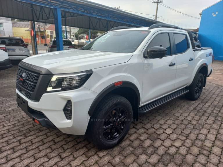 NISSAN - FRONTIER - 2023/2023 - Branca - R$ 219.990,00