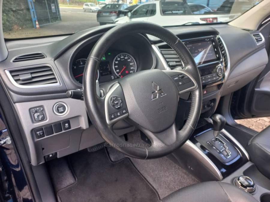 MITSUBISHI - L200 TRITON - 2018/2018 - Azul - R$ 155.000,00