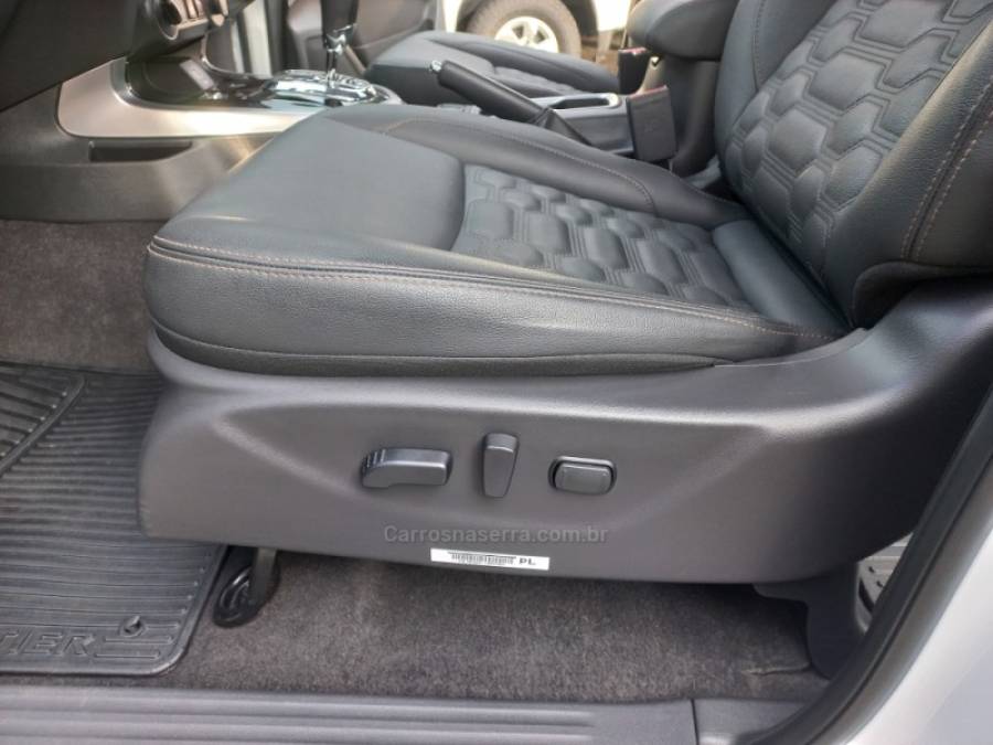 NISSAN - FRONTIER - 2025/2025 - Branca - R$ 229.990,00