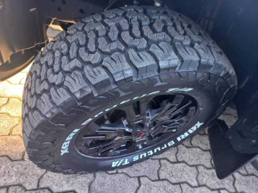NISSAN - FRONTIER - 2023/2023 - Branca - R$ 219.990,00