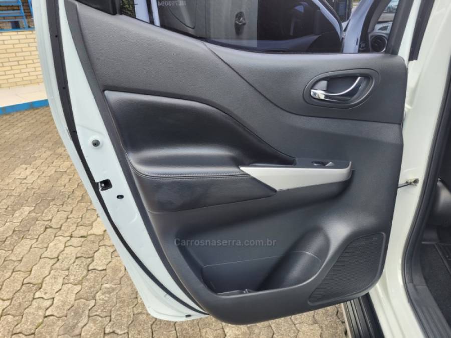 NISSAN - FRONTIER - 2021/2021 - Branca - R$ 155.000,00