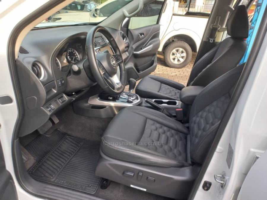 NISSAN - FRONTIER - 2025/2025 - Branca - R$ 229.990,00