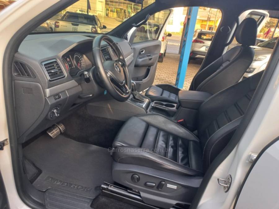 VOLKSWAGEN - AMAROK - 2020/2020 - Branca - R$ 169.990,00