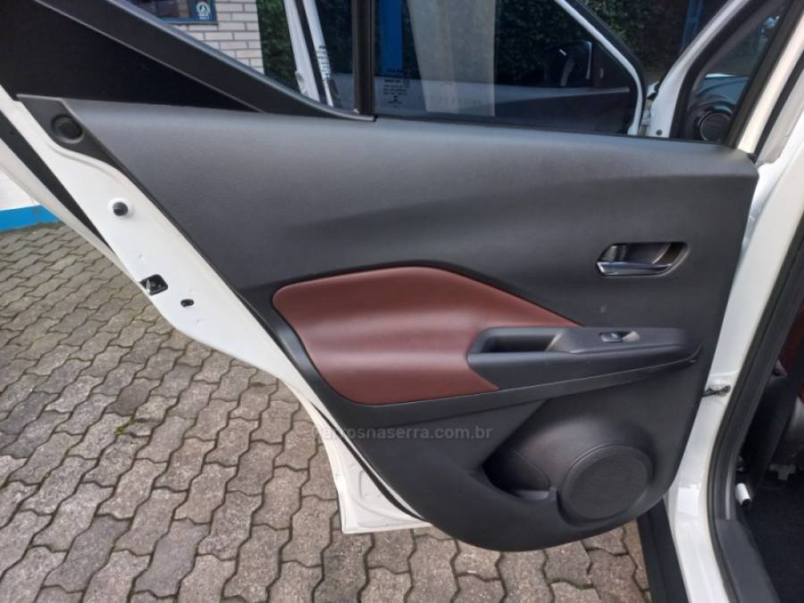 NISSAN - KICKS - 2022/2022 - Branca - R$ 104.990,00