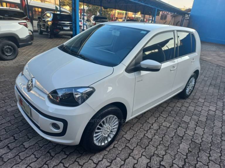 VOLKSWAGEN - UP - 2017/2017 - Branca - R$ 57.990,00
