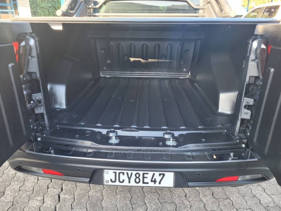 FIAT - TORO - 2025/2025 - Cinza - R$ 152.990,00