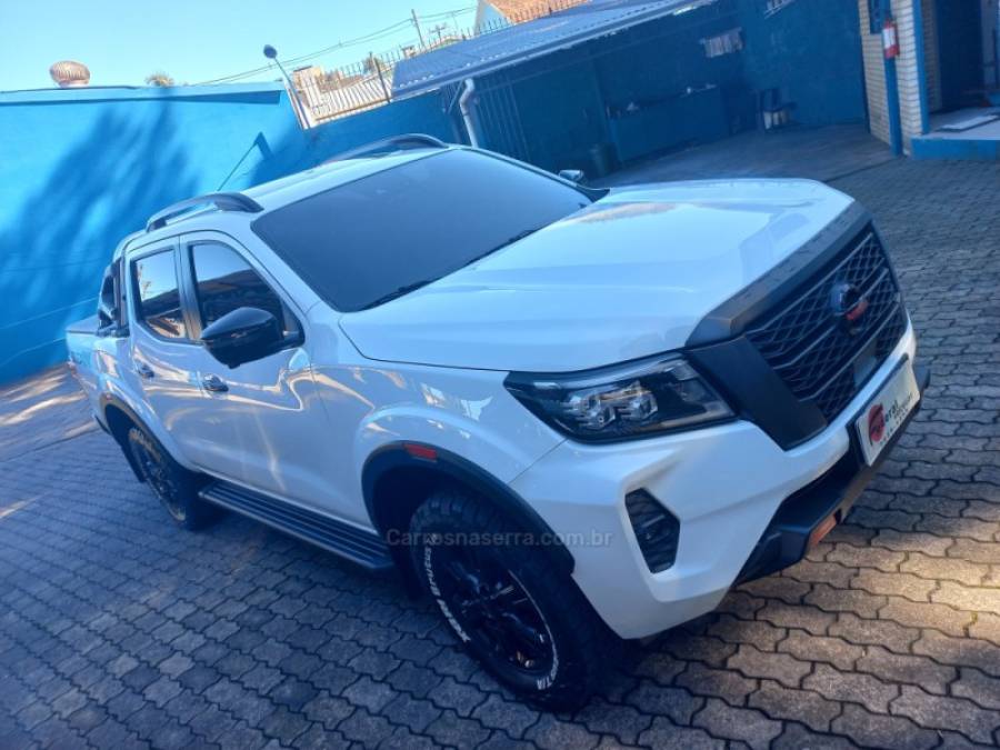 NISSAN - FRONTIER - 2023/2023 - Branca - R$ 219.990,00