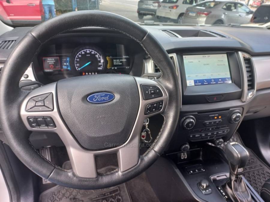 FORD - RANGER - 2022/2022 - Branca - R$ 175.000,00