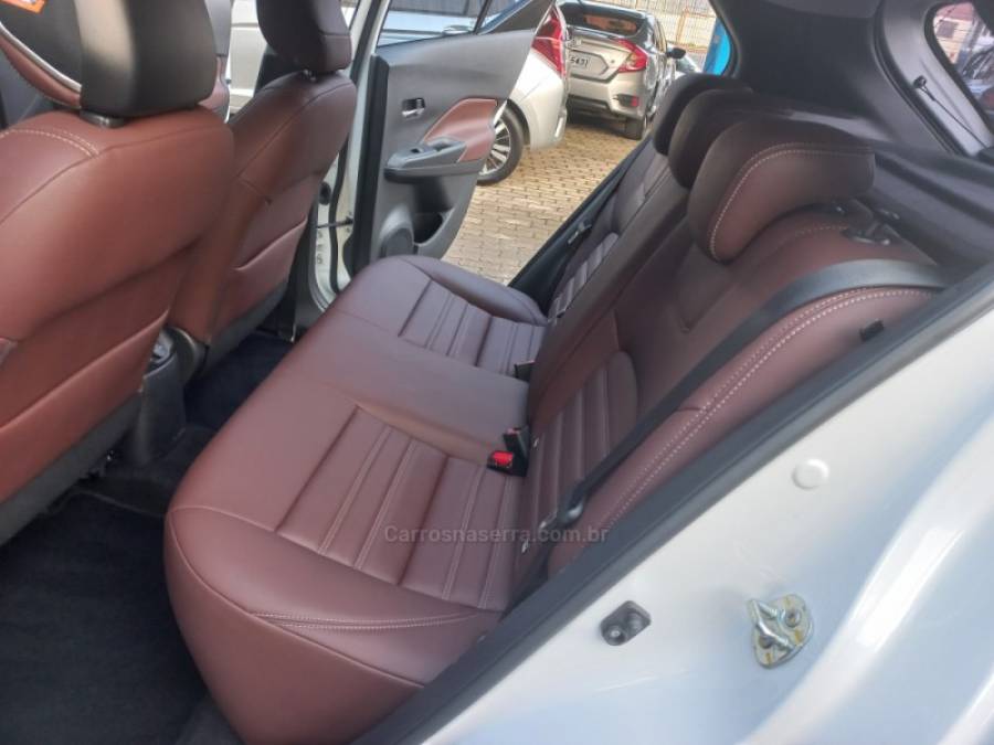 NISSAN - KICKS - 2022/2022 - Branca - R$ 104.990,00