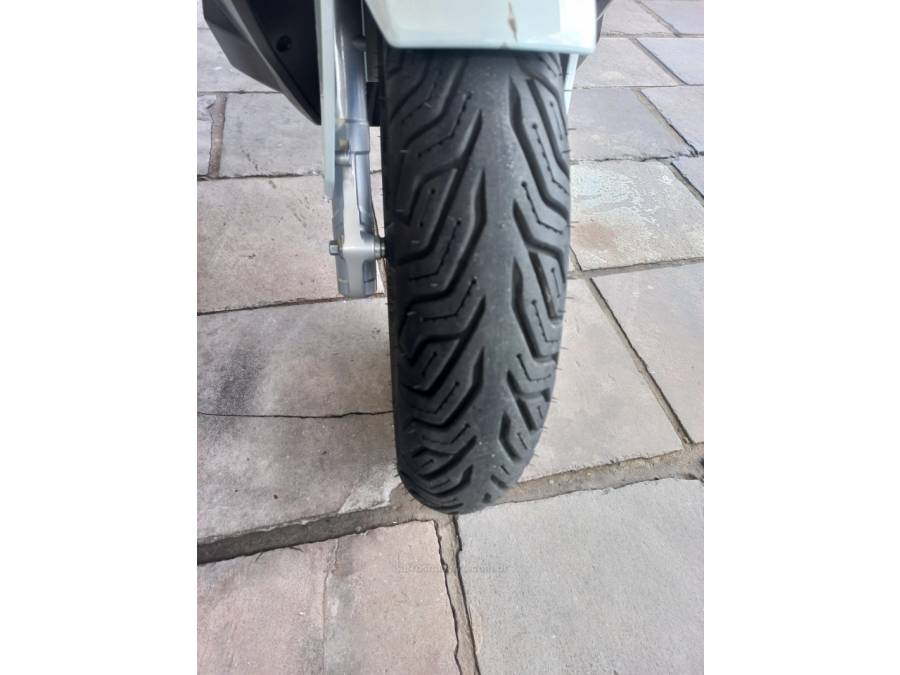 HONDA - ADV 150 - 2021/2021 - Branca - R$ 21.990,00