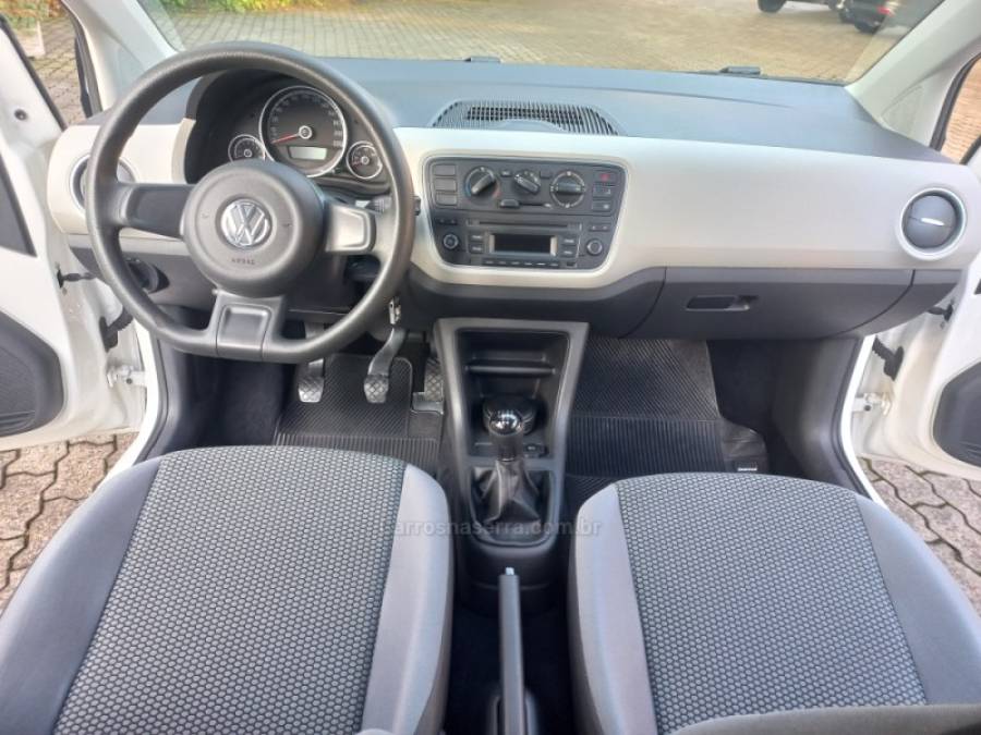 VOLKSWAGEN - UP - 2017/2017 - Branca - R$ 57.990,00