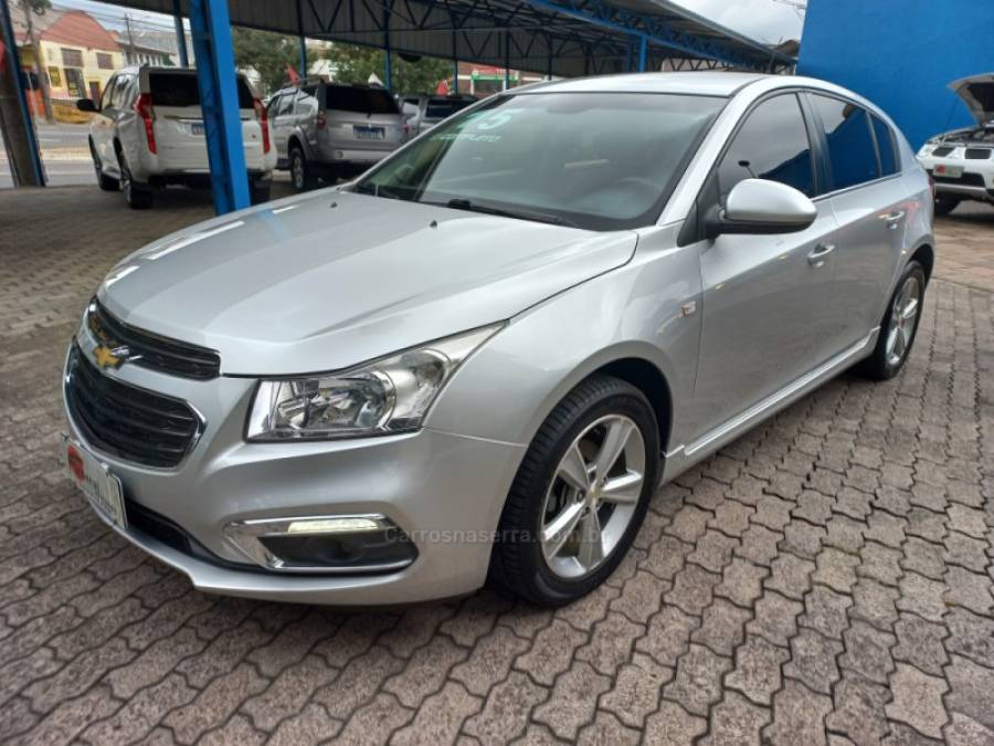 CHEVROLET - CRUZE - 2015/2015 - Prata - R$ 63.990,00