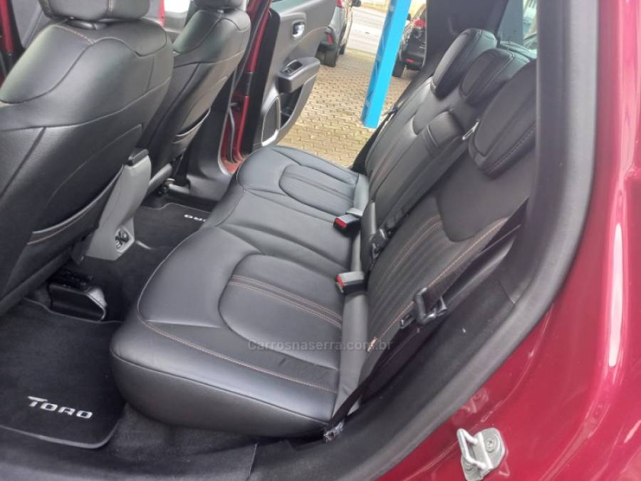 FIAT - TORO - 2018/2018 - Vermelha - R$ 103.990,00