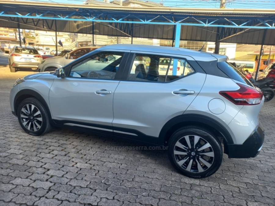 NISSAN - KICKS - 2017/2017 - Prata - R$ 79.990,00