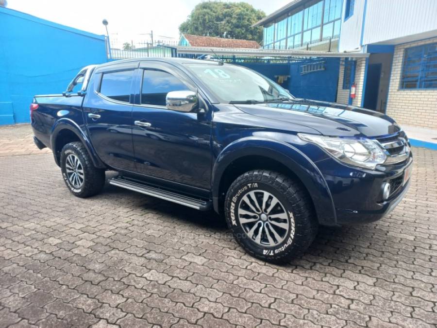 MITSUBISHI - L200 TRITON - 2018/2018 - Azul - R$ 155.000,00