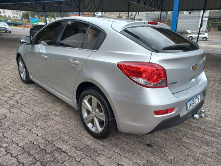 CHEVROLET - CRUZE - 2015/2015 - Prata - R$ 63.990,00