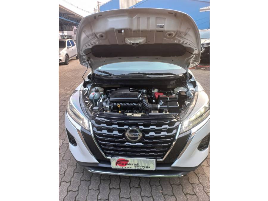 NISSAN - KICKS - 2022/2022 - Branca - R$ 104.990,00