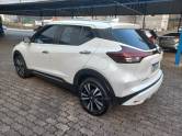 NISSAN - KICKS - 2022/2022 - Branca - R$ 104.990,00