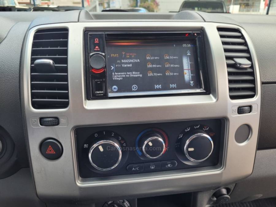 NISSAN - FRONTIER - 2016/2016 - Prata - R$ 120.000,00