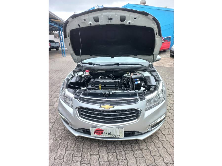 CHEVROLET - CRUZE - 2015/2015 - Prata - R$ 63.990,00