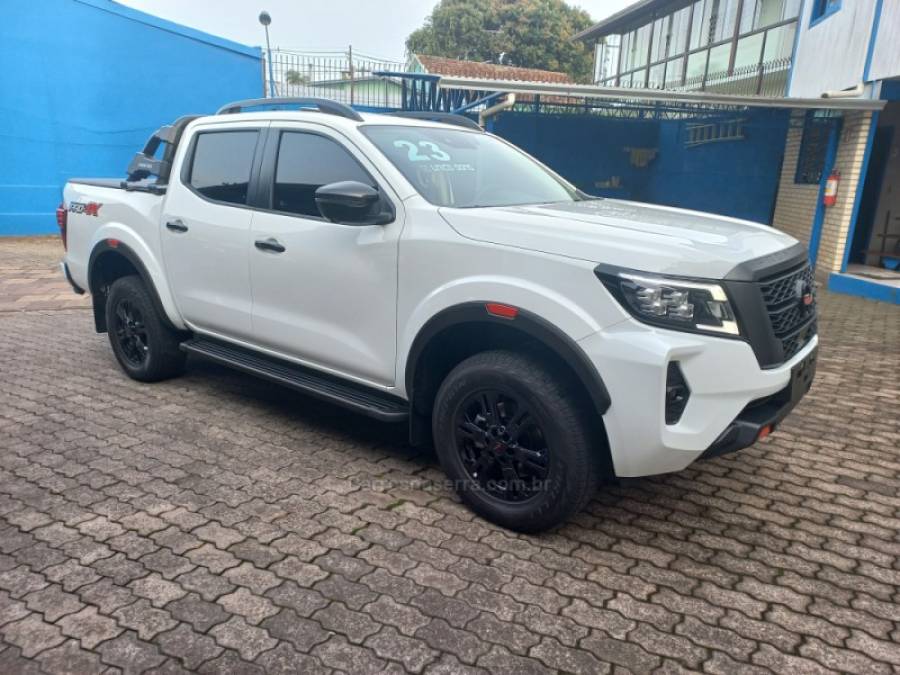 NISSAN - FRONTIER - 2023/2023 - Branca - R$ 219.990,00
