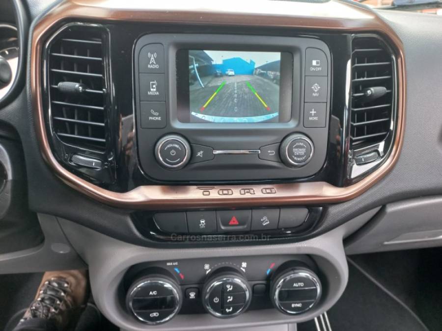 FIAT - TORO - 2018/2018 - Vermelha - R$ 103.990,00