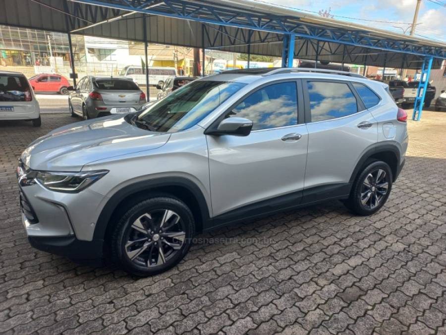CHEVROLET - TRACKER - 2021/2021 - Prata - R$ 108.990,00