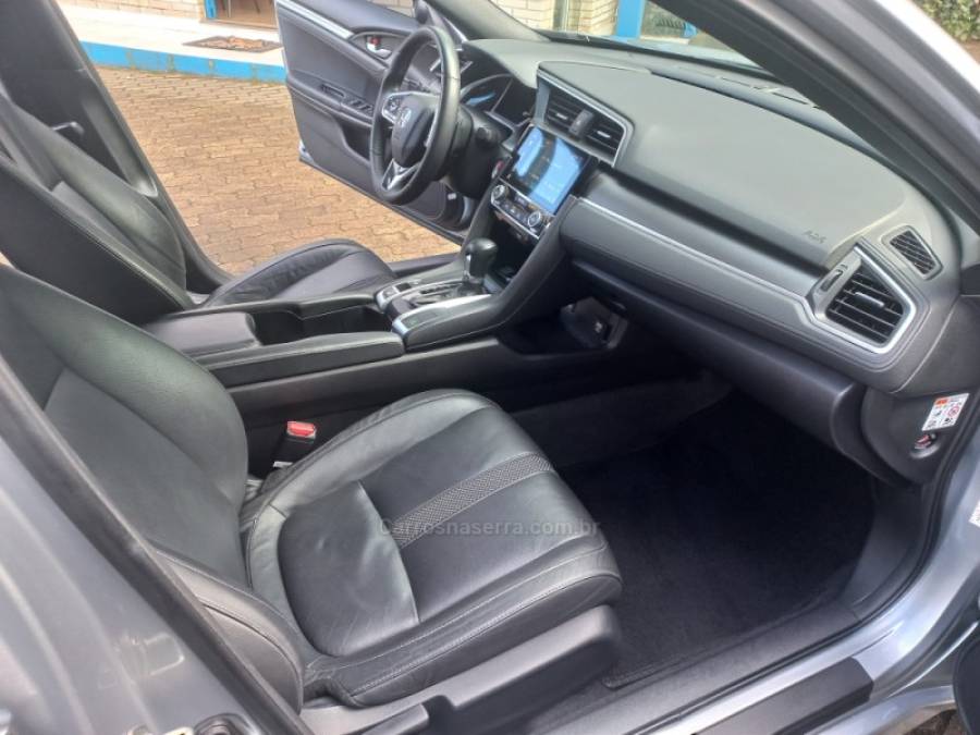 HONDA - CIVIC - 2020/2020 - Prata - R$ 125.900,00