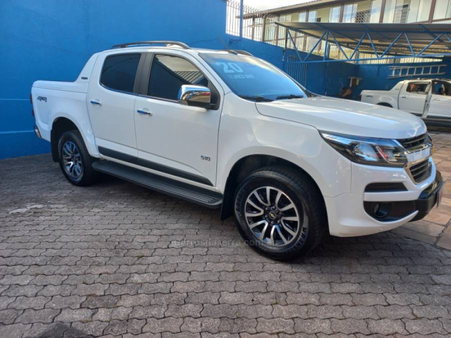 CHEVROLET - S10 - 2020/2020 - Branca - R$ 175.000,00
