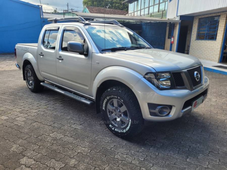 NISSAN - FRONTIER - 2016/2016 - Prata - R$ 120.000,00