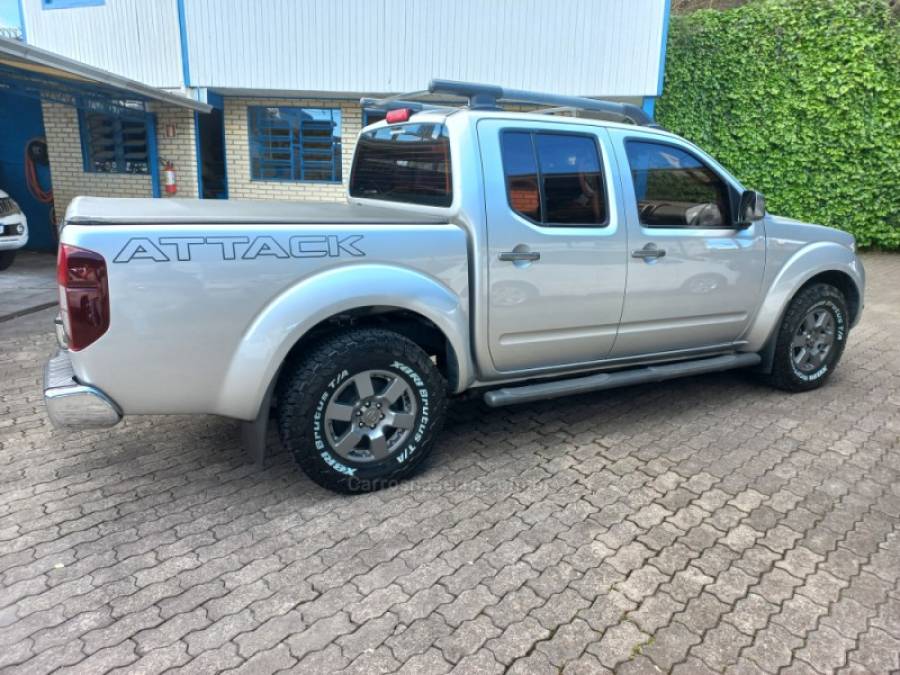 NISSAN - FRONTIER - 2014/2014 - Prata - R$ 89.990,00