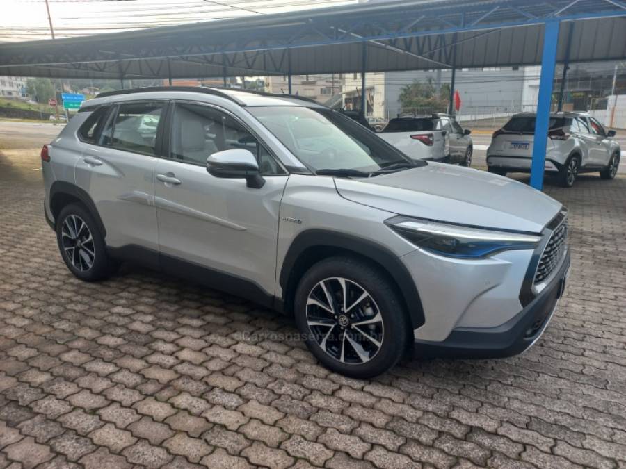 TOYOTA - COROLLA - 2022/2022 - Prata - R$ 150.990,00