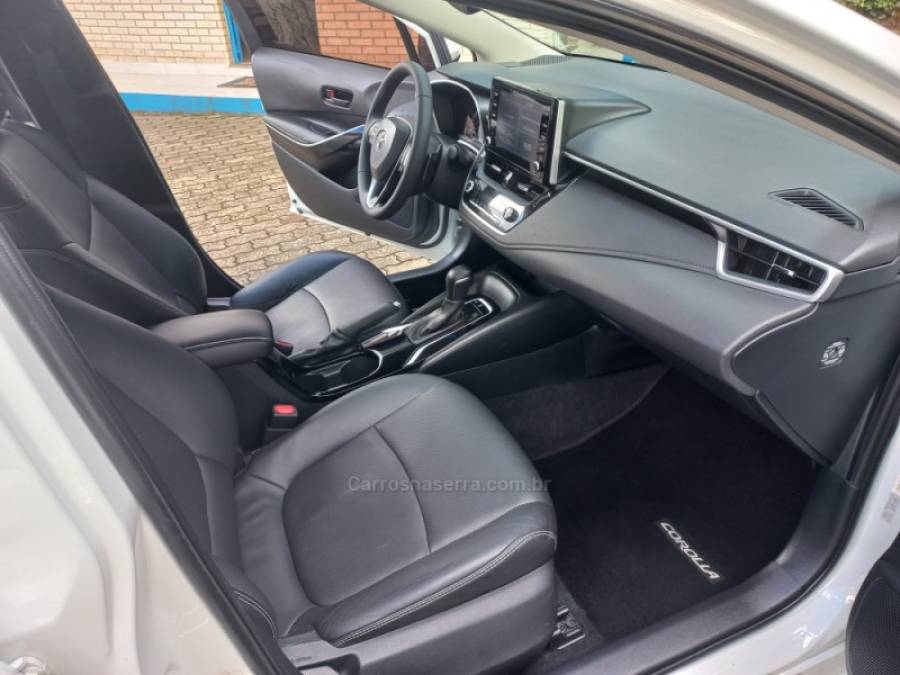 TOYOTA - COROLLA - 2020/2020 - Branca - R$ 118.990,00