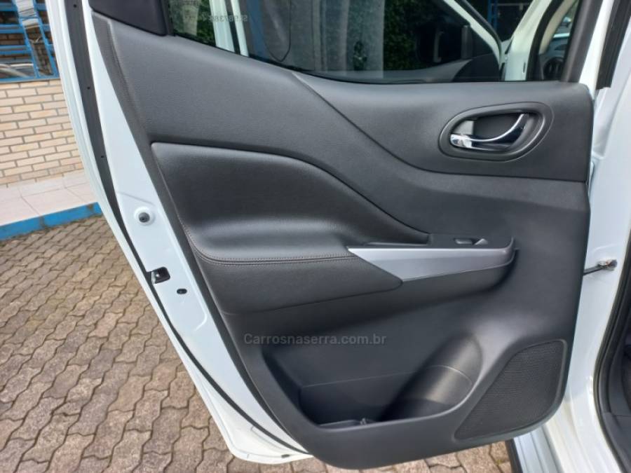 NISSAN - FRONTIER - 2025/2025 - Branca - R$ 229.990,00