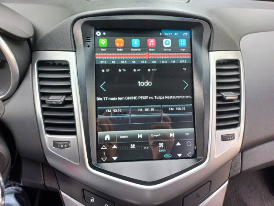 CHEVROLET - CRUZE - 2012/2013 - Branca - R$ 64.000,00