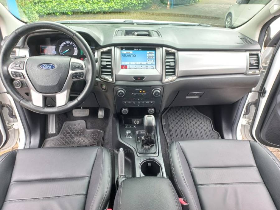 FORD - RANGER - 2021/2021 - Branca - R$ 175.990,00