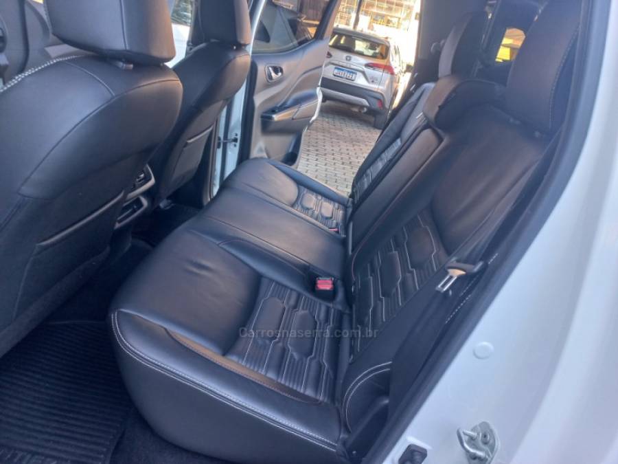 NISSAN - FRONTIER - 2023/2023 - Branca - R$ 219.990,00