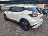 NISSAN - KICKS - 2022/2022 - Branca - R$ 104.990,00