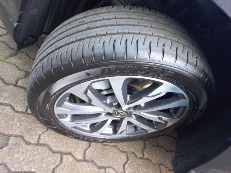 TOYOTA - COROLLA - 2023/2023 - Cinza - R$ 139.990,00