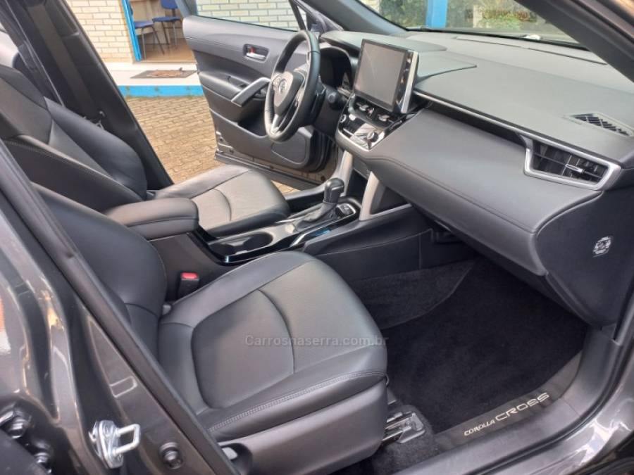 TOYOTA - COROLLA - 2023/2023 - Cinza - R$ 139.990,00