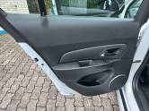 CHEVROLET - CRUZE - 2012/2013 - Branca - R$ 64.000,00