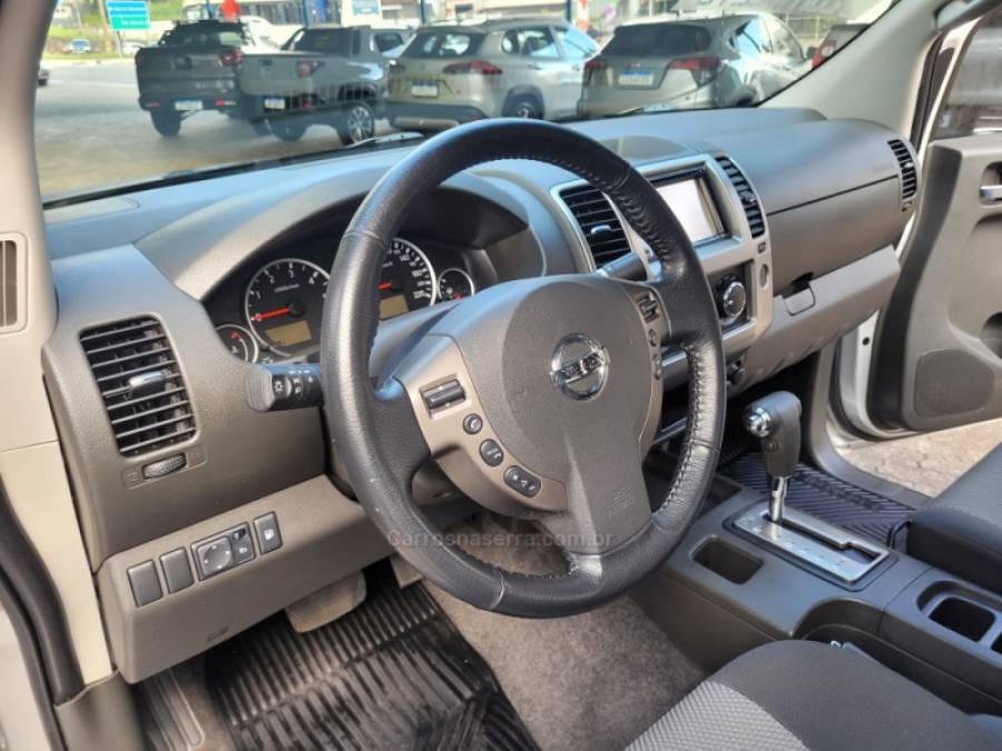 NISSAN - FRONTIER - 2016/2016 - Prata - R$ 120.000,00